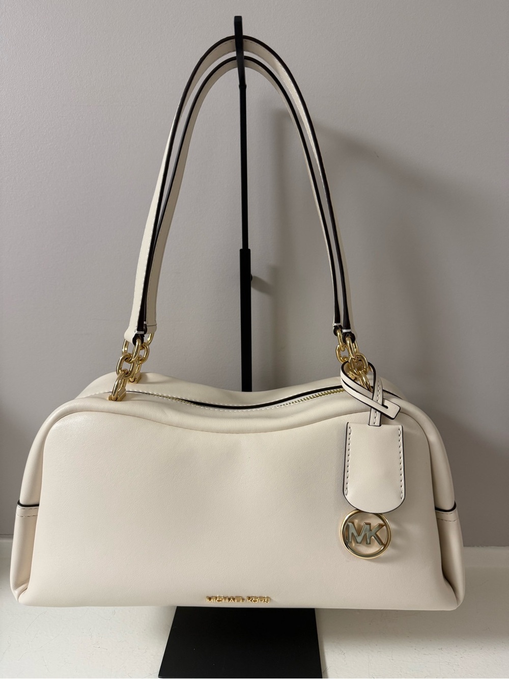 NWOT! Michael Kors Ivory Leather Shoulder Bag with Gold Hardware,Cecily